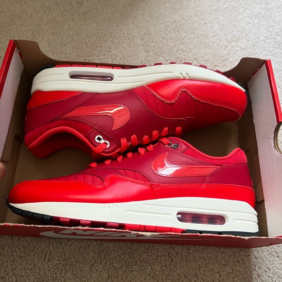 Brand New Nike Air Max 1 Gym Red University Red HQ3607-687 Men's Size 11.5 - Picture 8 of 8